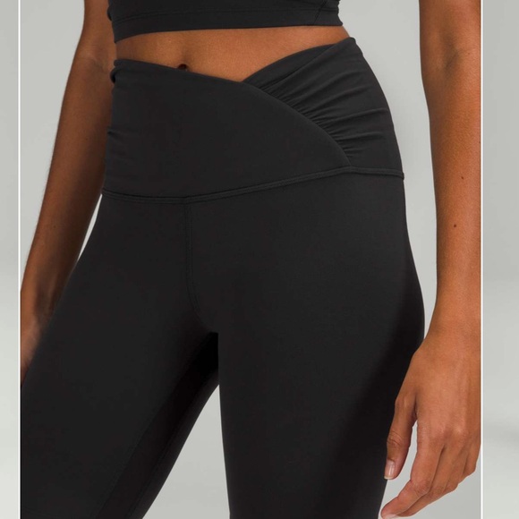 NWT Lululemon Align Ruched Waist High-Rise Short 8" - Picture 2 of 6